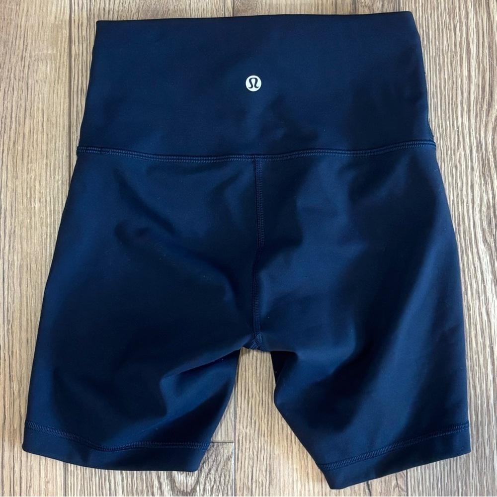 Lululemon Wunder Train High Rise Shorts 6" Size 4 In True Navy